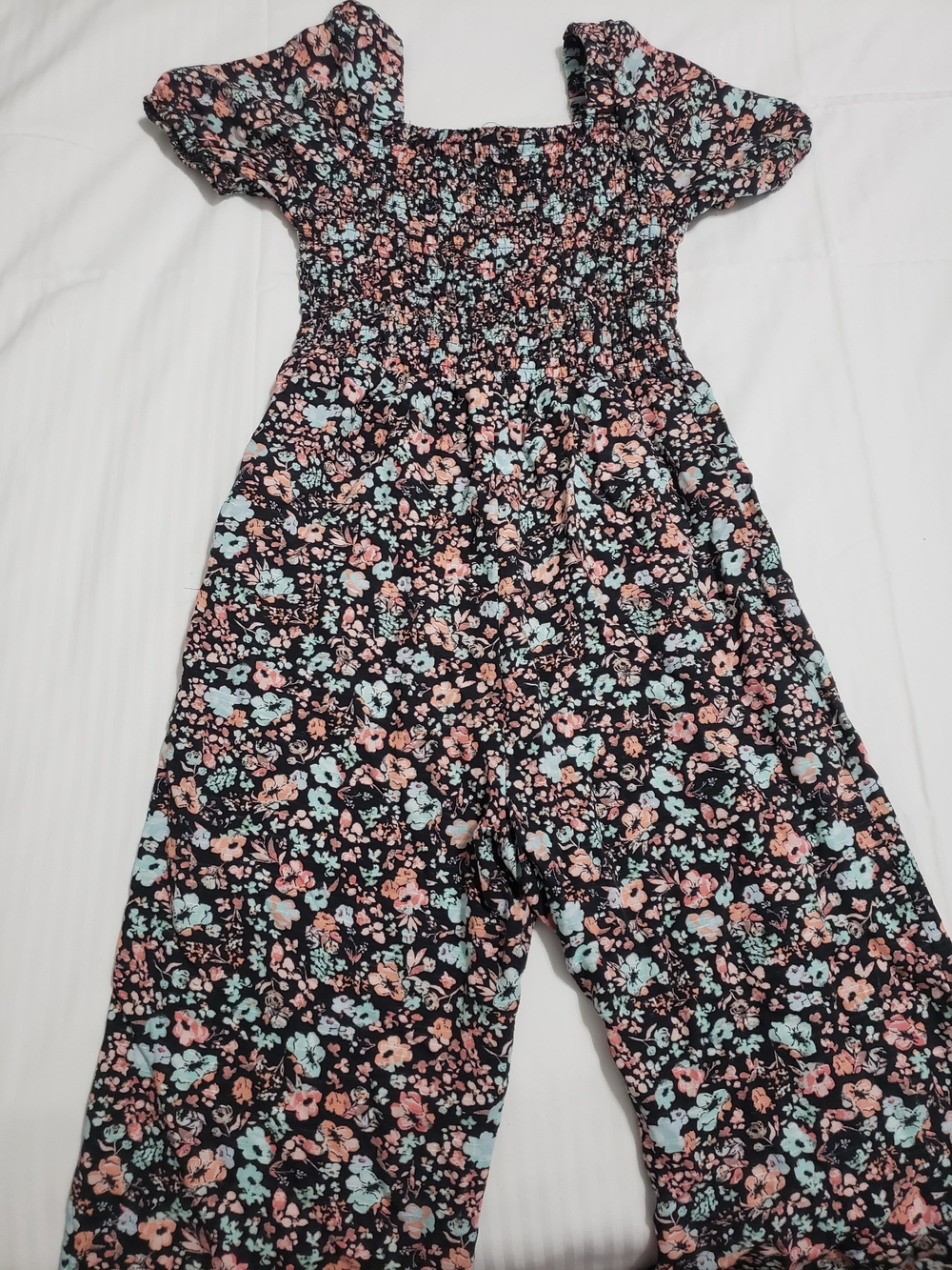 Art Class Girls Black Floral Smocked Jumpsuit Romper Short Sleeve Size 6/7
